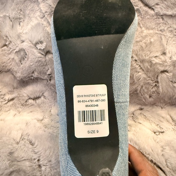 Elegant Blue Denim NY and Company Women's High Heels with Crystal Embellishment - Picture 10 of 12